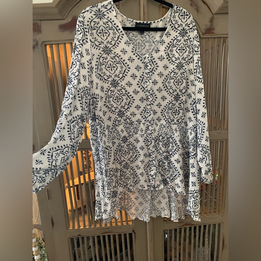 Lane Bryant navy print shirt with a hi/lo hem